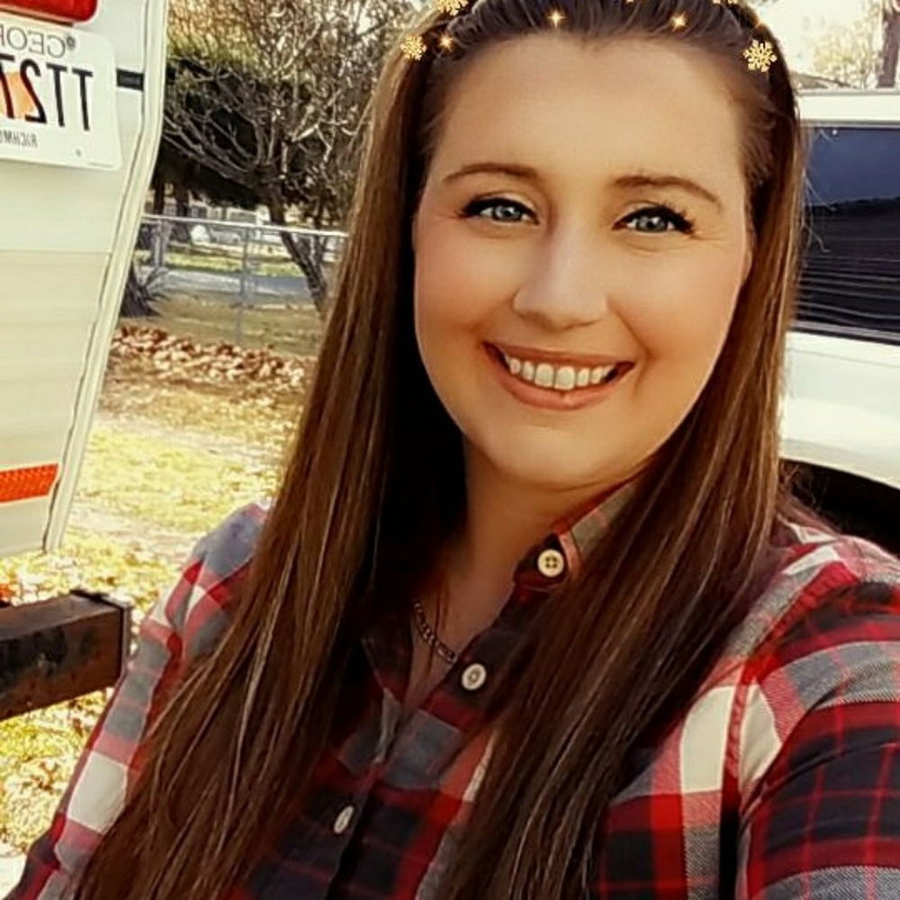 Meet your Posher, Lacy